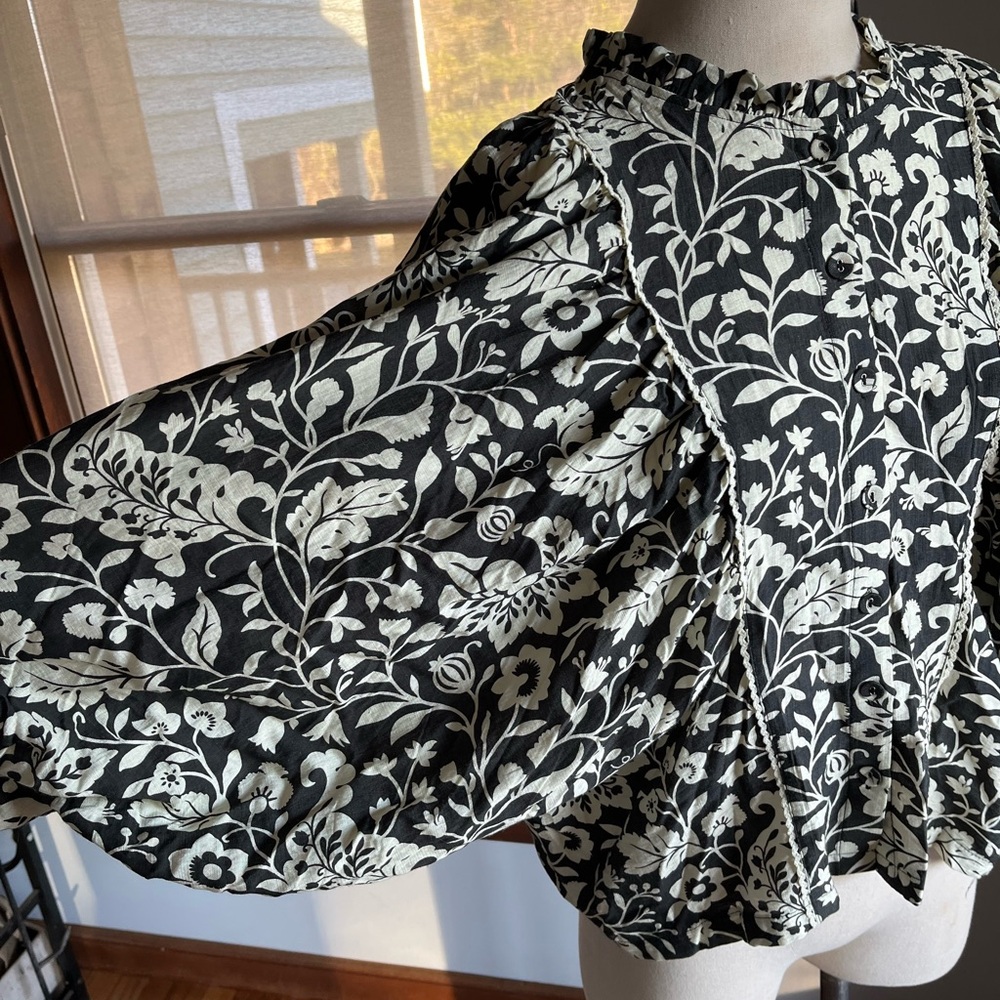 Bohme Black and Cream Floral Blouse